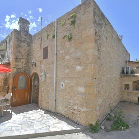 דירות Malona Village Stone House מראה חיצוני תמונה