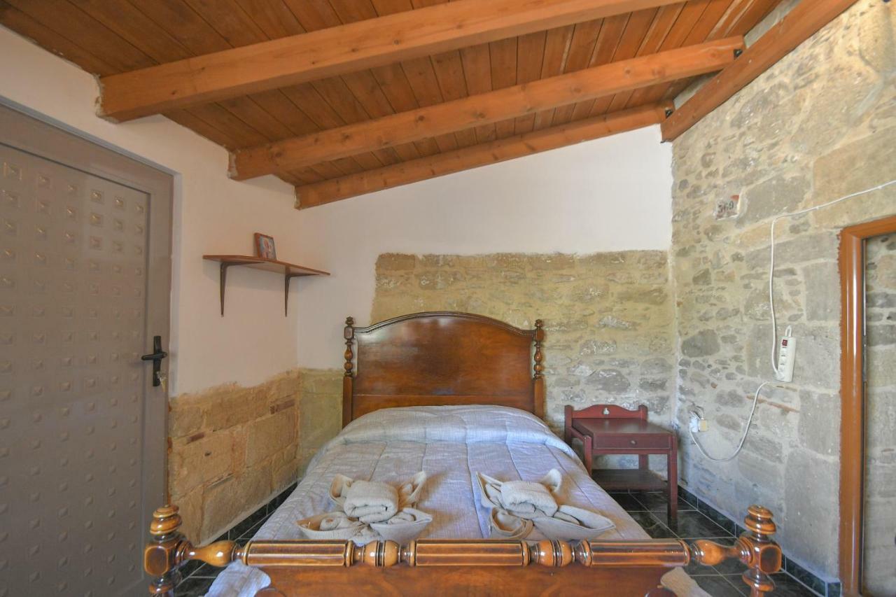 דירות Malona Village Stone House מראה חיצוני תמונה