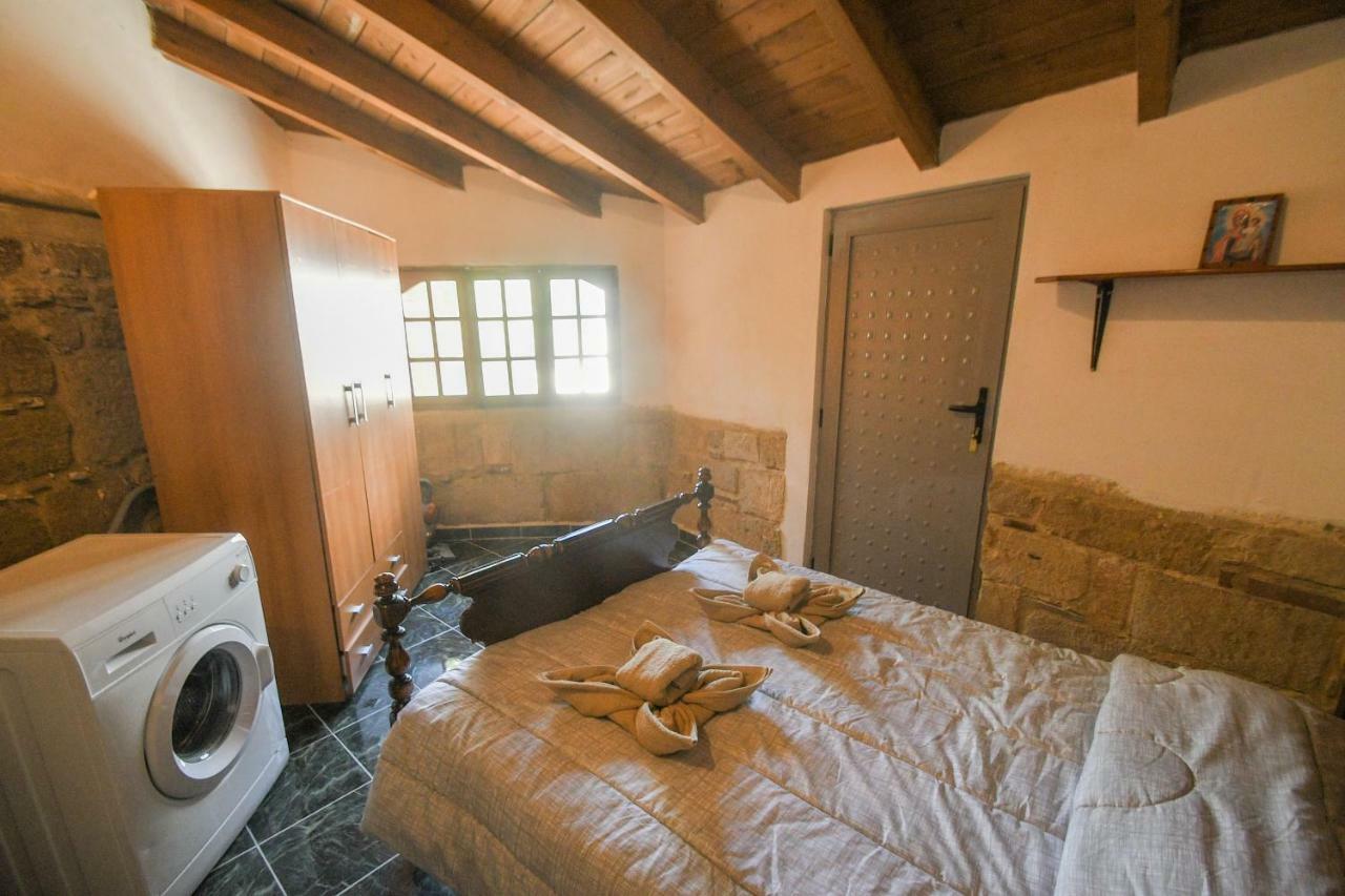 דירות Malona Village Stone House מראה חיצוני תמונה